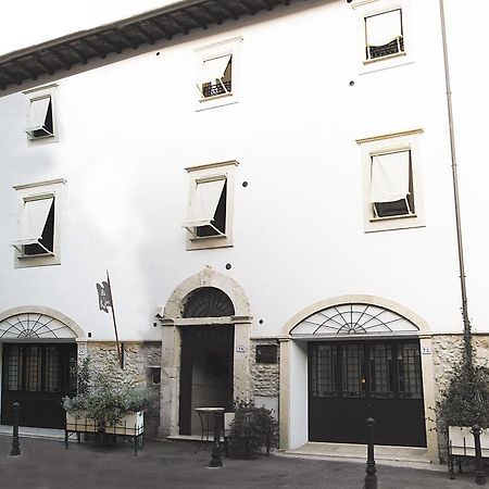 B&B Catillo Tivoli Bagian luar foto
